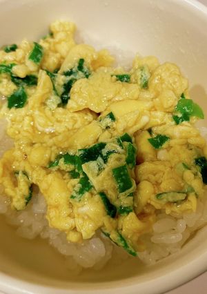 一才〜めんつゆで簡単ニラ玉丼☆子供が爆食-レシピのメイン写真