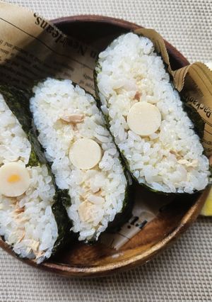 レジャー！ツナとチーズかまぼこのお握らず-レシピのメイン写真