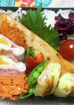 4/4 ﾖｯﾁｬﾝ☆ドーンと鮭弁当-レシピのメイン写真