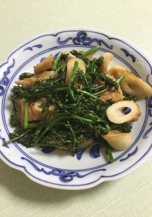 茎ブロッコリーと竹輪の即席炒め-レシピのメイン写真