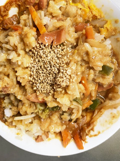 お一人様☆野菜たっぷり簡単ビビンバ風炒飯-レシピのメイン写真