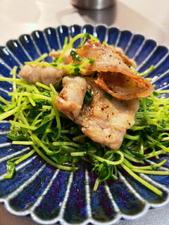 簡単!5分!豆苗と豚肉のスパイシー炒め-レシピのメイン写真