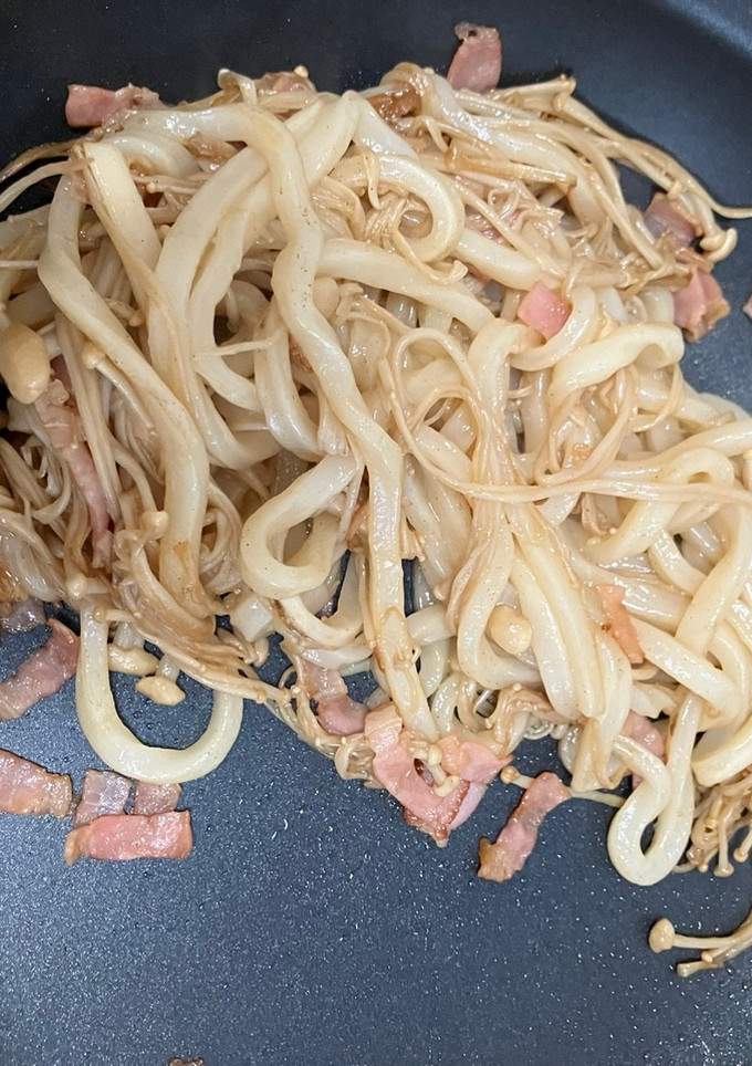 ベーコンとえのきの焼きうどん-レシピのメイン写真