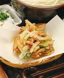 釜揚げうどんと桜えびのかき揚げ