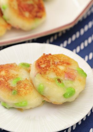 もちもち♪枝豆チーズ芋もち-レシピのメイン写真