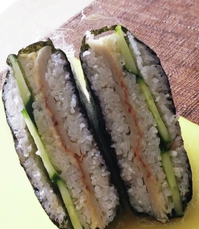 おにぎらず☆弁当☆竹輪&きゅうり☆お正月-レシピのメイン写真