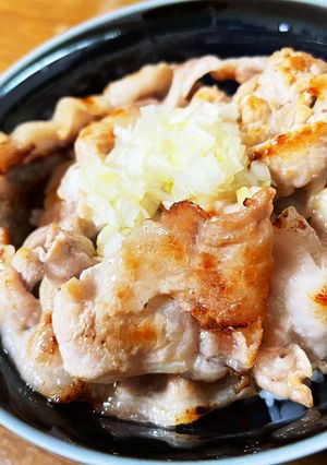 ご飯がすすむネギ塩豚丼＊-レシピのメイン写真
