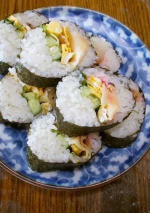 ダイソー寿司型で太巻き　1本分-レシピのメイン写真