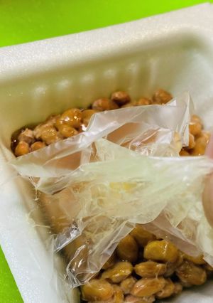 *納豆のビニールの簡単な剥がし方*-レシピのメイン写真