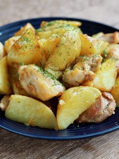 新じゃがと鶏肉のコンソメ炒め-レシピのメイン写真