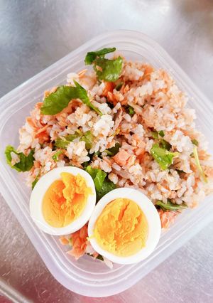 簡単！シャケとミツバの混ぜご飯-レシピのメイン写真