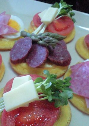 ふんわり野菜の香りカナッペ風パンケーキ　-レシピのメイン写真