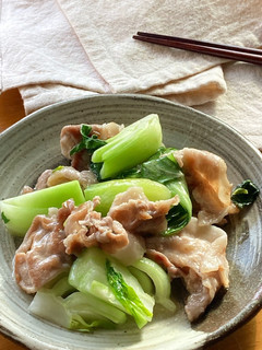 つるんつるん*豚こまと青梗菜の塩炒め-レシピのメイン写真