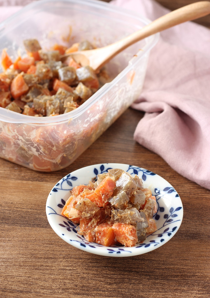 人参とこんにゃくの煮物★おかかマヨ和え-レシピのメイン写真