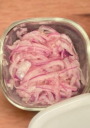 市販のすし酢で☆紫玉ねぎの簡単マリネ-レシピのメイン写真