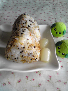 らっきょう☀おかかおにぎり-レシピのメイン写真