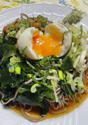 【簡単冷そば】半熟卵とねばねばそば-レシピのメイン写真