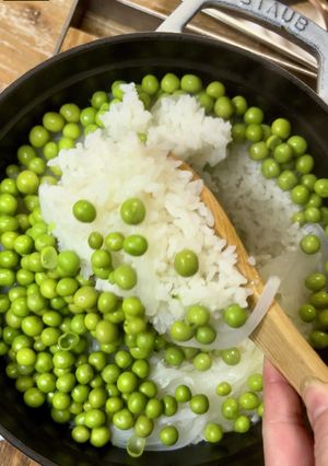 グリーンピースと新玉ねぎごはん-レシピのメイン写真