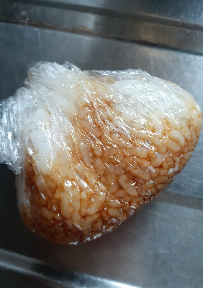 とっても簡単★蒲焼きのたれと山椒おにぎり-レシピのメイン写真