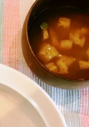 保育園給食★えんどうときぬさやの味噌汁-レシピのメイン写真