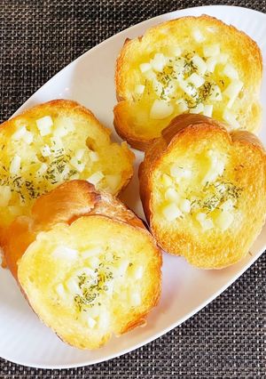 ガーリックトースト(パン)-レシピのメイン写真