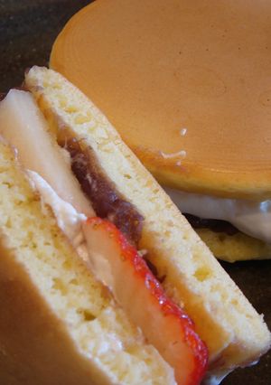 ホットケーキミックスで簡単♪いちご生どら-レシピのメイン写真