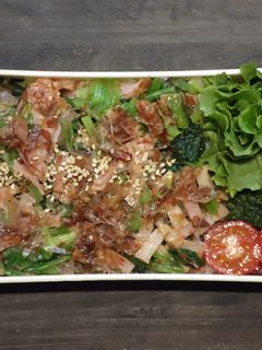 ほうれん草とベーコンのおかか醤油丼弁当-レシピのメイン写真