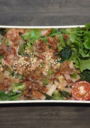 ほうれん草とベーコンのおかか醤油丼弁当-レシピのメイン写真
