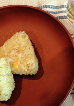 保育園おやつ★カレーとコーンのおにぎり-レシピのメイン写真