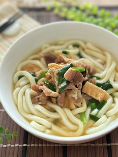 肉ニラきつねうどん-レシピのメイン写真