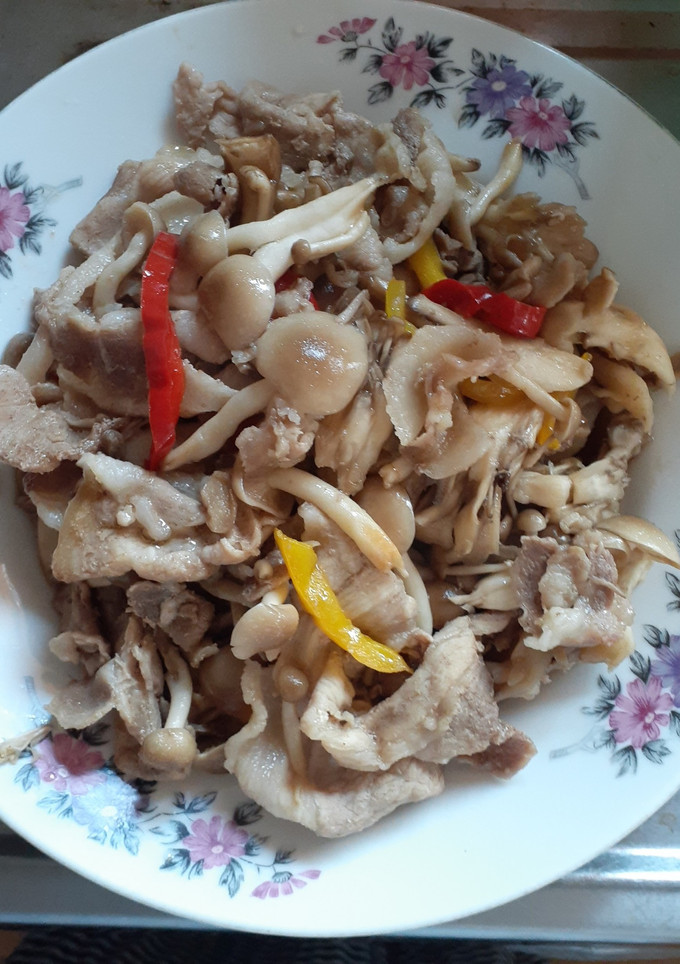 とっても簡単★豚こま肉ときのこの炒め物-レシピのメイン写真