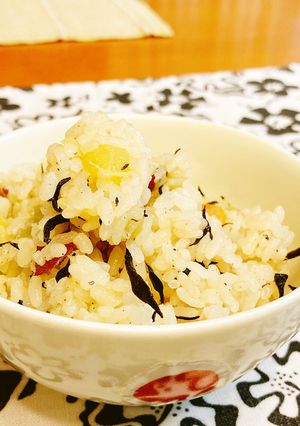 余りものなんて言わせない！芋とひじきご飯-レシピのメイン写真