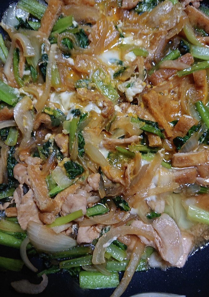 小松菜と玉ねぎ豚肉油揚げ卵とじ-レシピのメイン写真