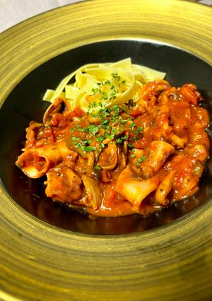 ヤリイカときのこの無水トマト煮-レシピのメイン写真