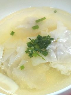 鶏がら醤油★あっさりワンタンスープ★動画-レシピのメイン写真