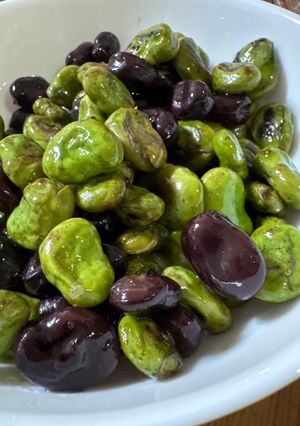 そら豆と赤そら豆の炒め物-レシピのメイン写真