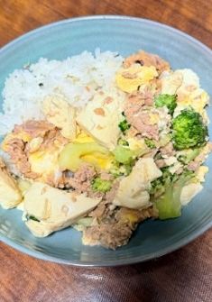 ツナと豆腐の卵とじ丼-レシピのメイン写真