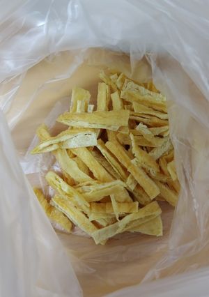 レンチンでみそ汁用油揚げの下ごしらえ-レシピのメイン写真
