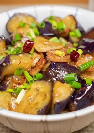 茄子と豚バラ肉の照り照りこってり丼-レシピのメイン写真