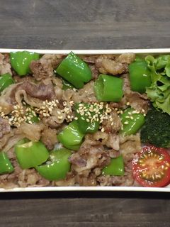 電子レンジで簡単★ししとうと牛肉の丼弁当-レシピのメイン写真