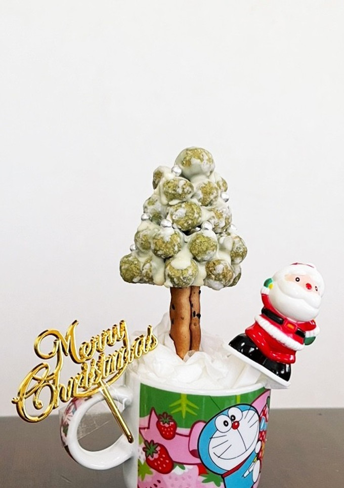 ケーキのデコにも　でん六豆で作るもみの木-レシピのメイン写真