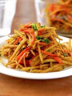 カレー粉入り•スパイシー☆きんぴらごぼう-レシピのメイン写真