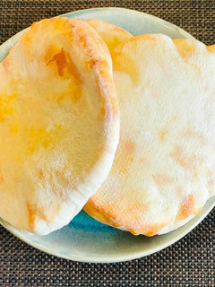 ピザにもピタパンにもナンにも万能パン!-レシピのメイン写真