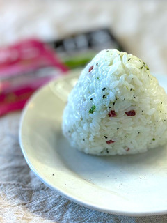 しげき感激!わさびとうめの痺れるおにぎり-レシピのメイン写真