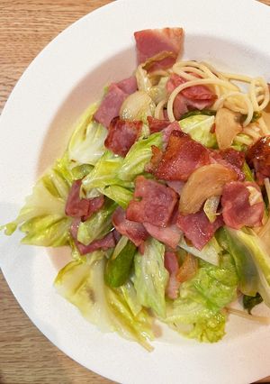 アスパラガスと春キャベツのペペロンチーノ-レシピのメイン写真