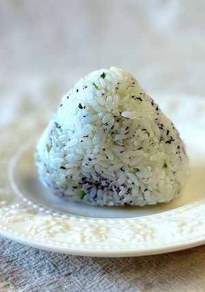 しげき感激！わさびと紫蘇のおにぎり-レシピのメイン写真