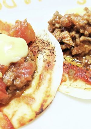 ミートソースの残りを簡単ピザ-レシピのメイン写真