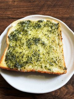 塗って焼くだけ☆青のりマヨトースト-レシピのメイン写真