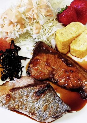 超簡単！ブリの塩焼きと照り焼きプレート！-レシピのメイン写真