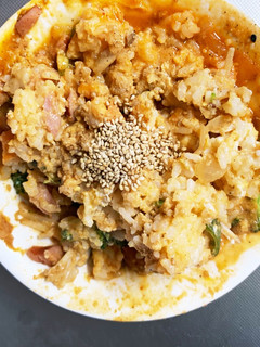 お一人様☆野菜たっぷり簡単麻婆風炒飯-レシピのメイン写真
